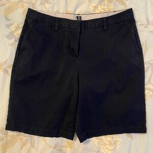 Lands' End Navy blue Bermuda Shorts Classic Style NWOT. 16